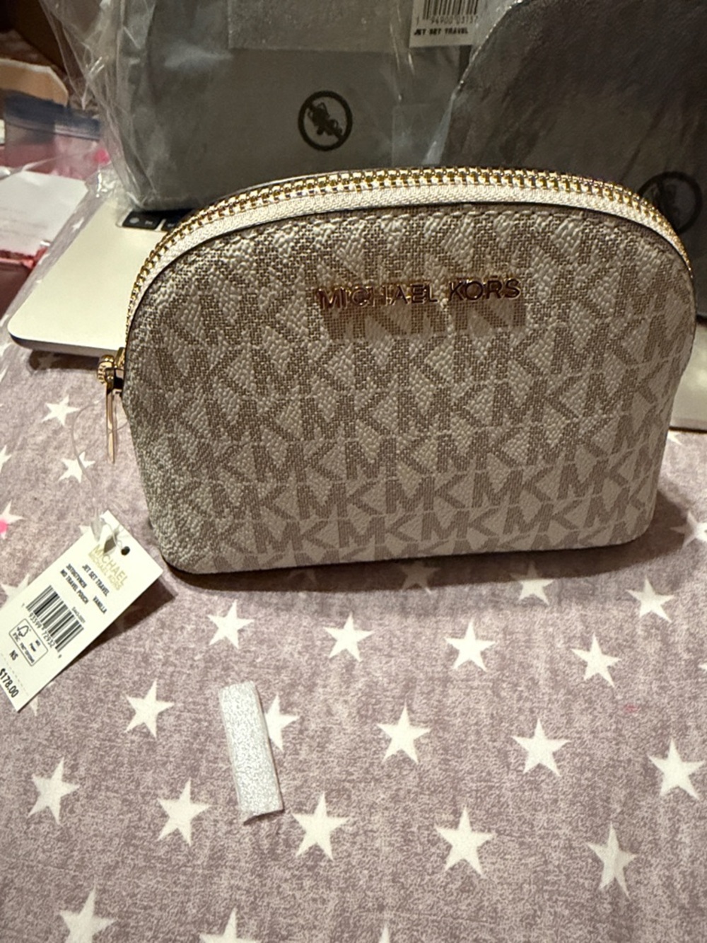 Michael Kors Cream and Gray Logo Dome Cosmetic Case with Gold Hardware - Picture 13 of 13